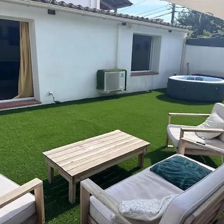 Au Calme Avec Jardin Privatif Dans Maison *
